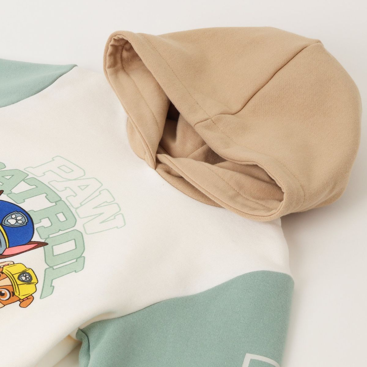 PAW PATROL - Poleron Cerrado Niño Here To Help! Blanco Paw Patrol