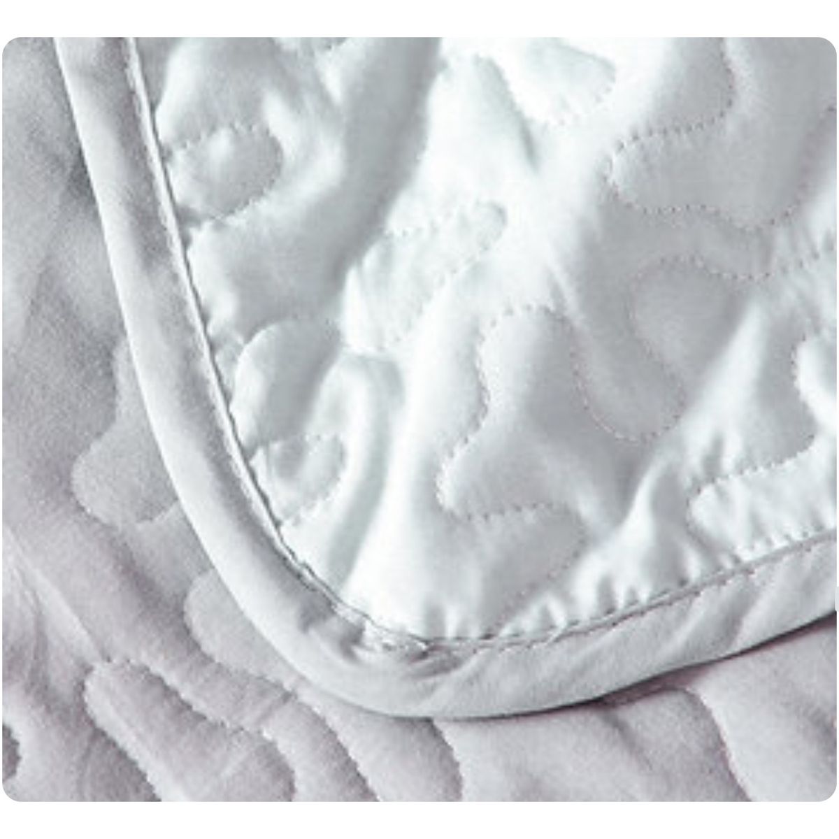 GENERICO - CUBRECAMA QUILT DE VERANO DE COLOR LISO LILA KING