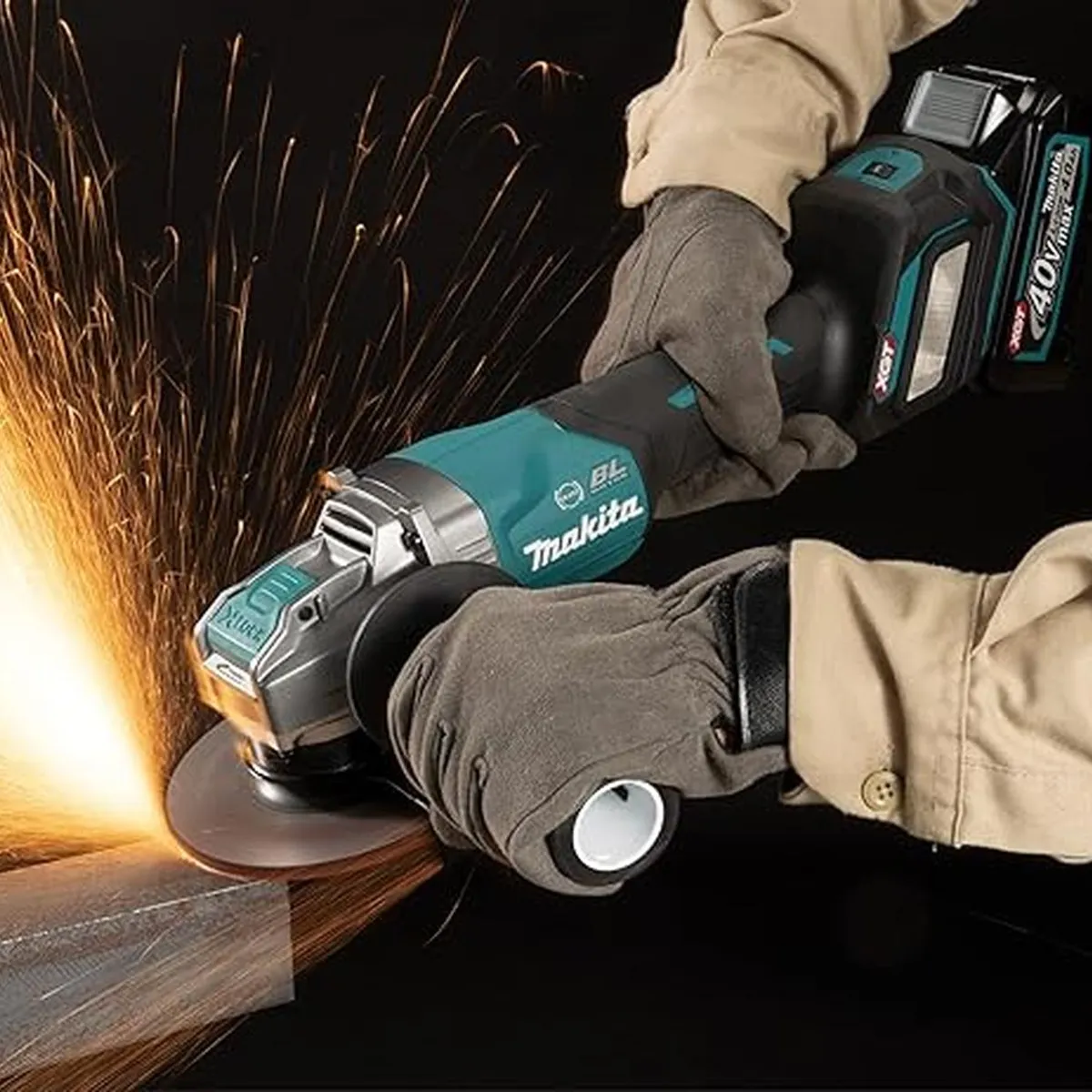 MAKITA - Esmeril Angular Makita 4 1/2 115mm 40v Bl Ga040gz02 Sin B.