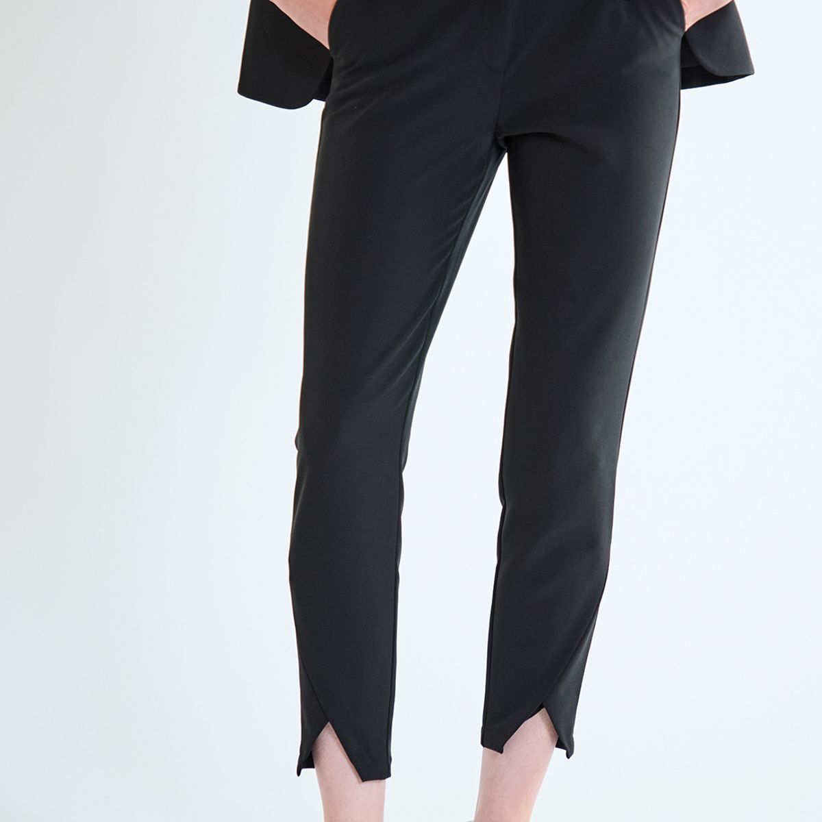IO - Pantalon Negro Mujer Io