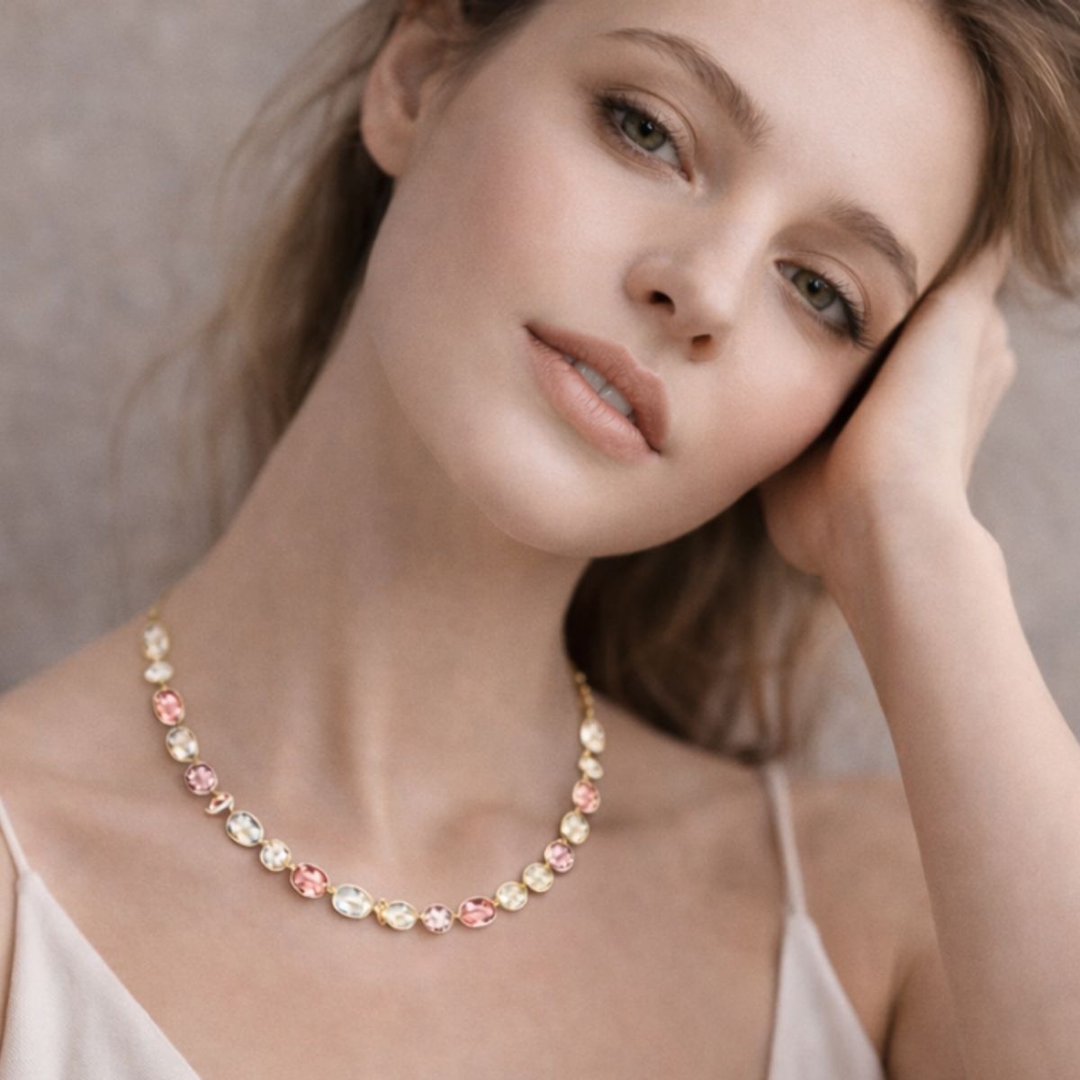 BLOOM CRYSTAL - Collar Festival Rose con Cristales Austriacos baño en Oro