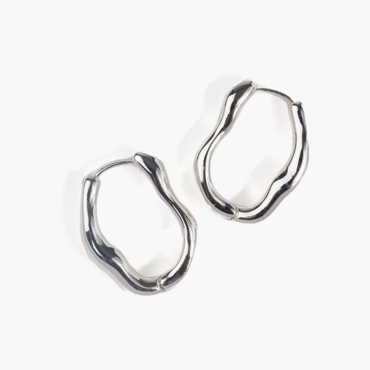 LOUNGE - Aros Argollas Irregulares.