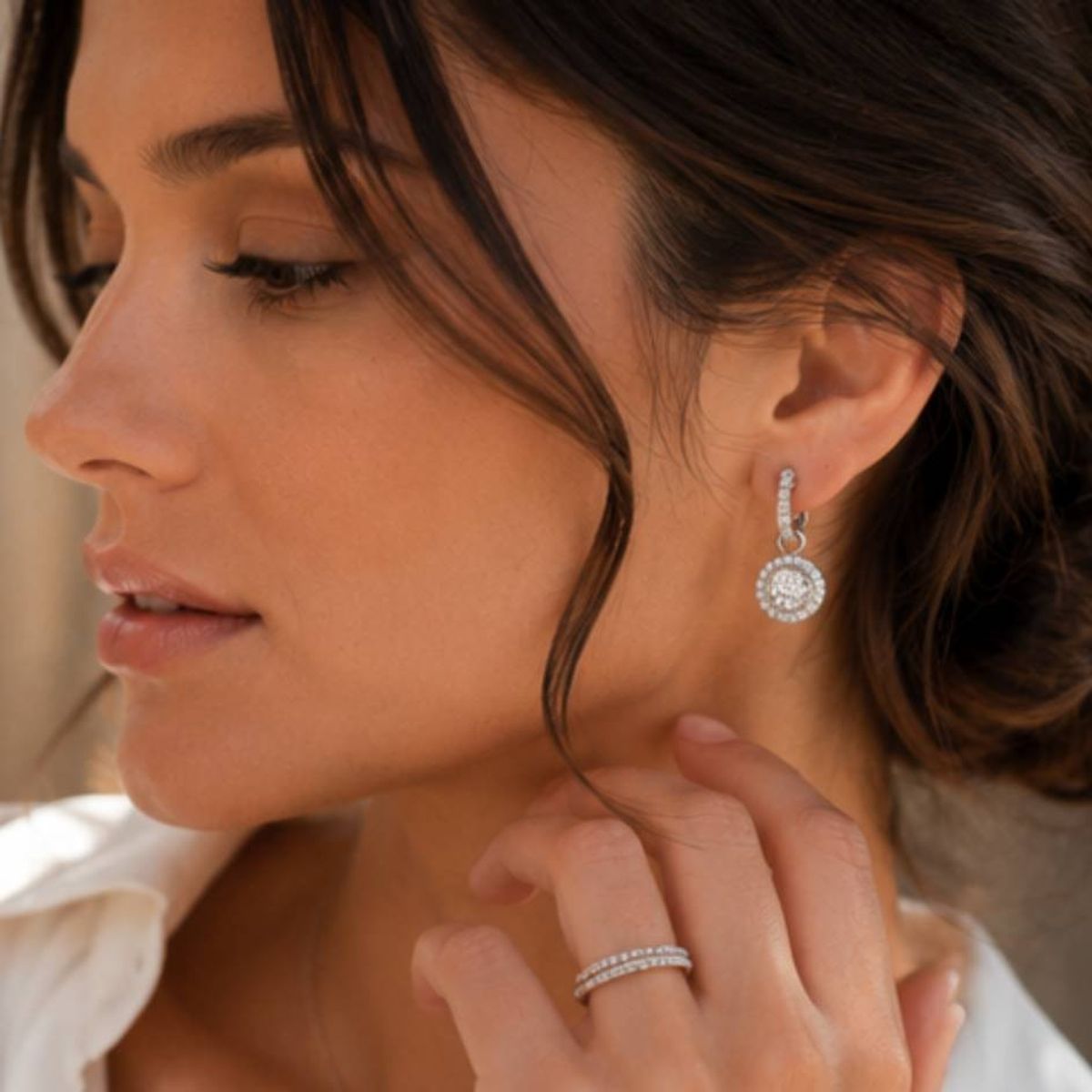 BLOOM CRYSTAL - Aros Angelical con Cristales de Austria  Brillo Versátil y Elegante
