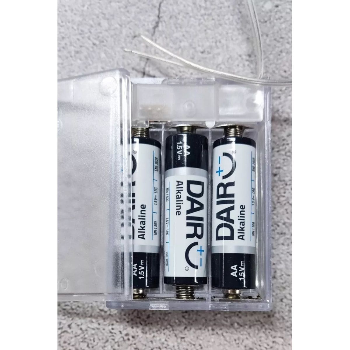 WW DESIGN - Porta Baterías C/int. 3 Pilas Aa / 4,5 - 5 V (Pilas No Incluidas)