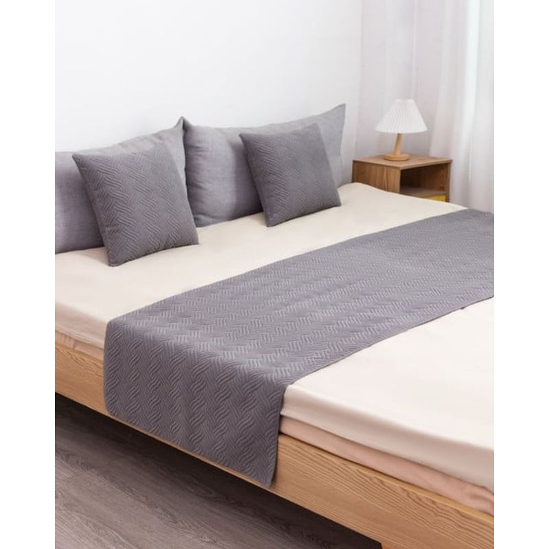 GENERICO - JUEGO DE PIECERA DE CAMA CON 2 FUNDAS MODELO PLUSH GRIS