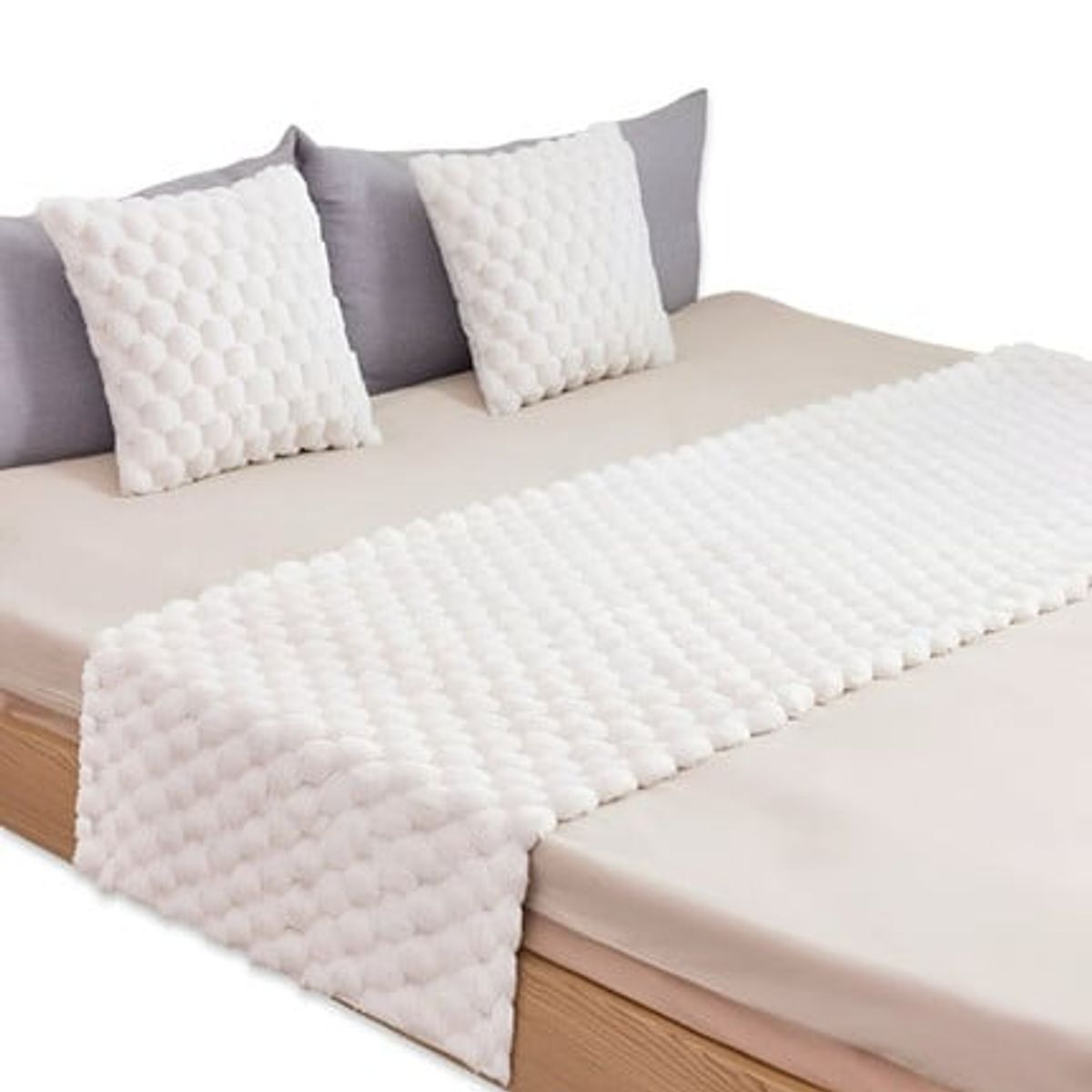 GENERICO - JUEGO DE PIECERA DE CAMA MAS 2 COJIN CON FUNDAS MODELO PERLA  BLANCO