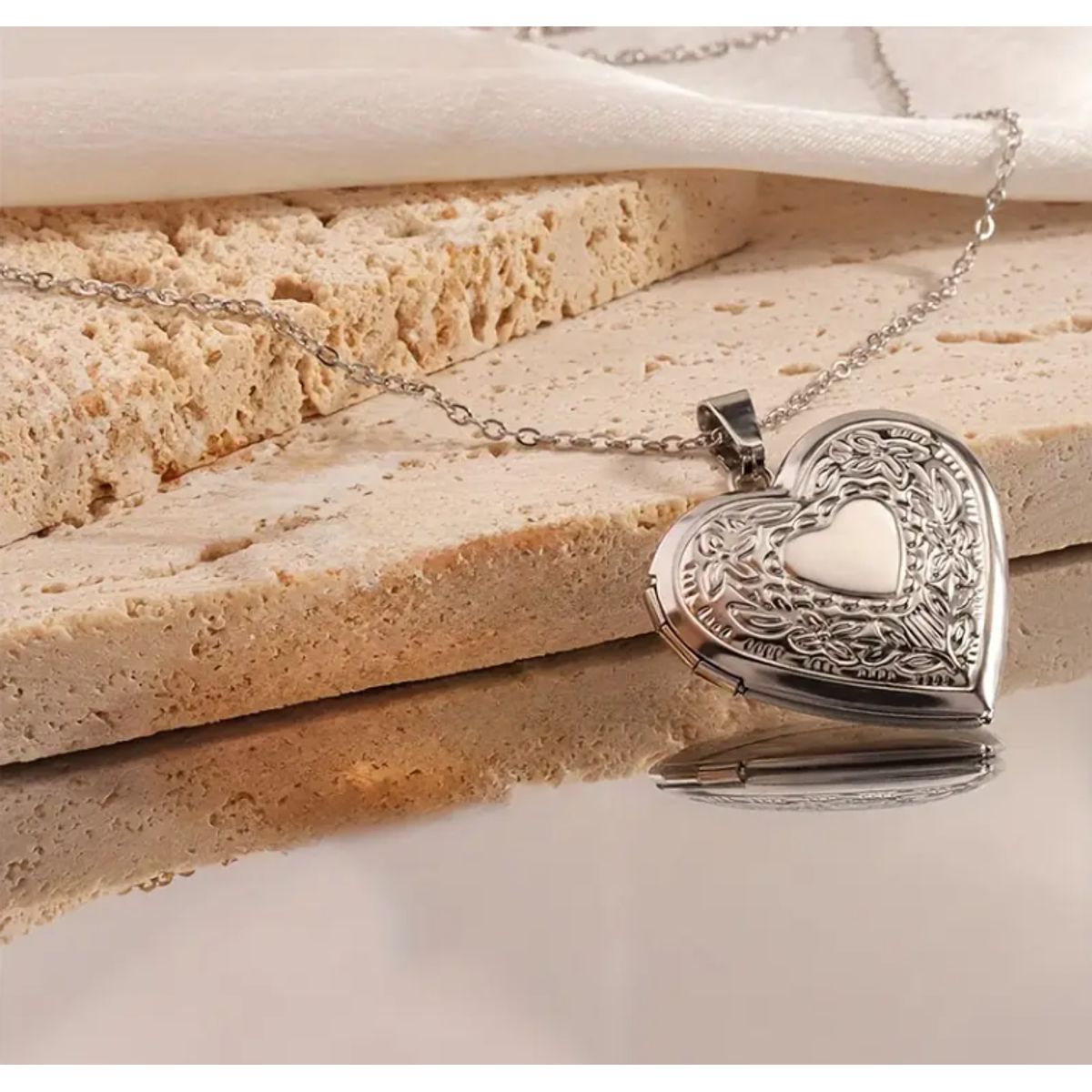 GENERICO - Collar Relicario Corazón  Porta Foto  Regalo Emotivo