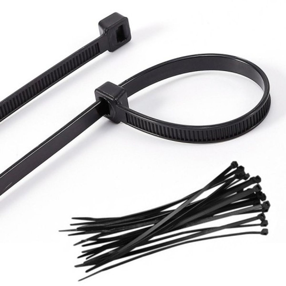 GENERICO - Amarra Cable 450 x 4.8 mm Negra (Bolsa 100 Unidades)