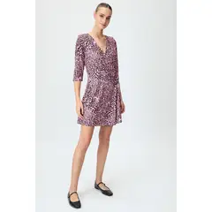 IO - Vestido Fantasia Rosado