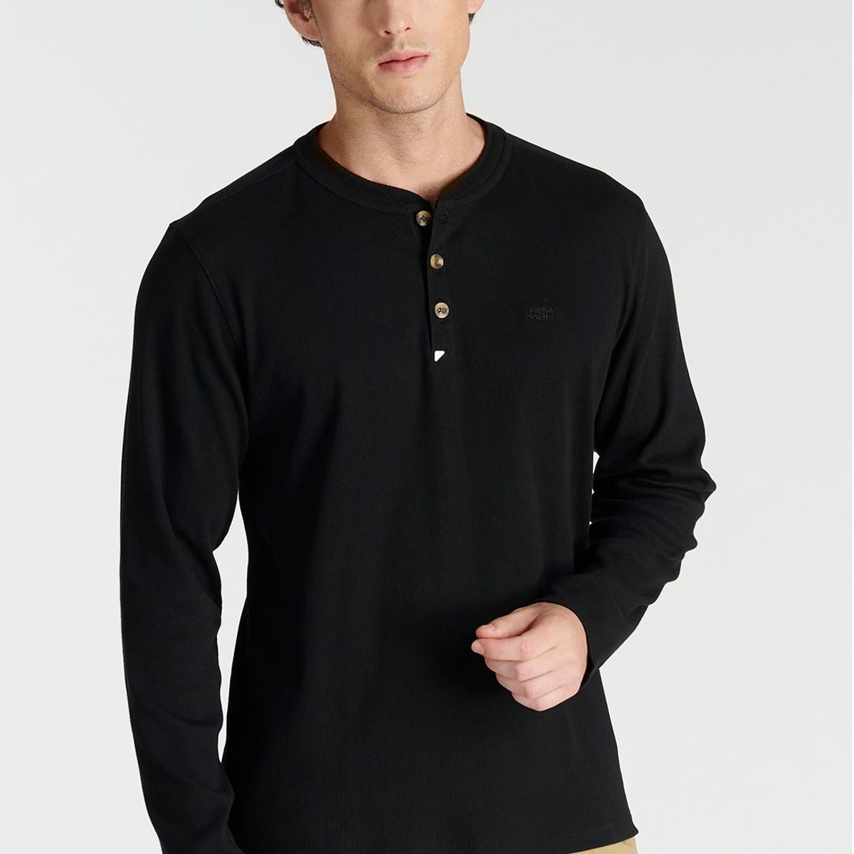NEW MAN - Polera Belgrado Heritage Negro Newman