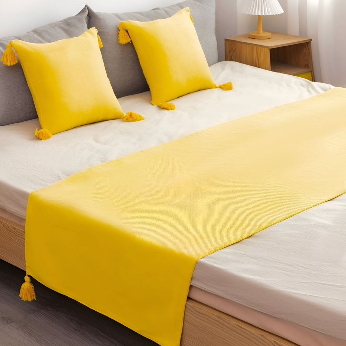 GENERICO - JUEGO DE PIECERA DE CAMA MAS 2 COJIN CON FUNDAS MODELO LINO AMARILLA