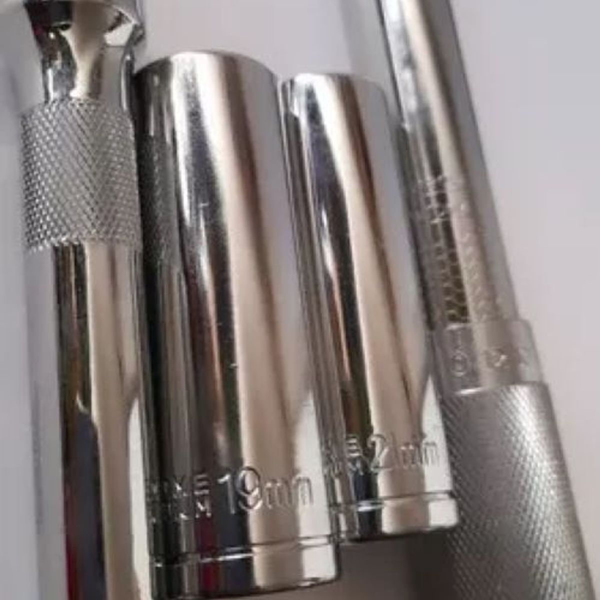 SHOP EHOME BAG - Llave Torque 12" con Torquímetro Dados y Extensión 28-210 Nm