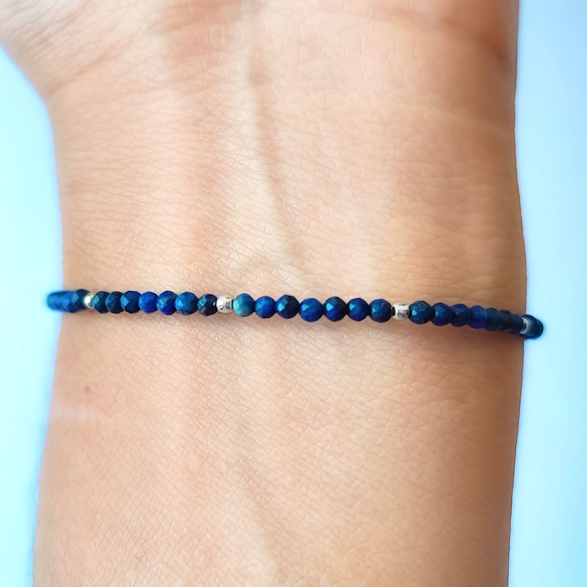 ANDREA COGGIOLA JOYAS - Pulsera Mini Lapislázuli Facetada Plata Fina 925