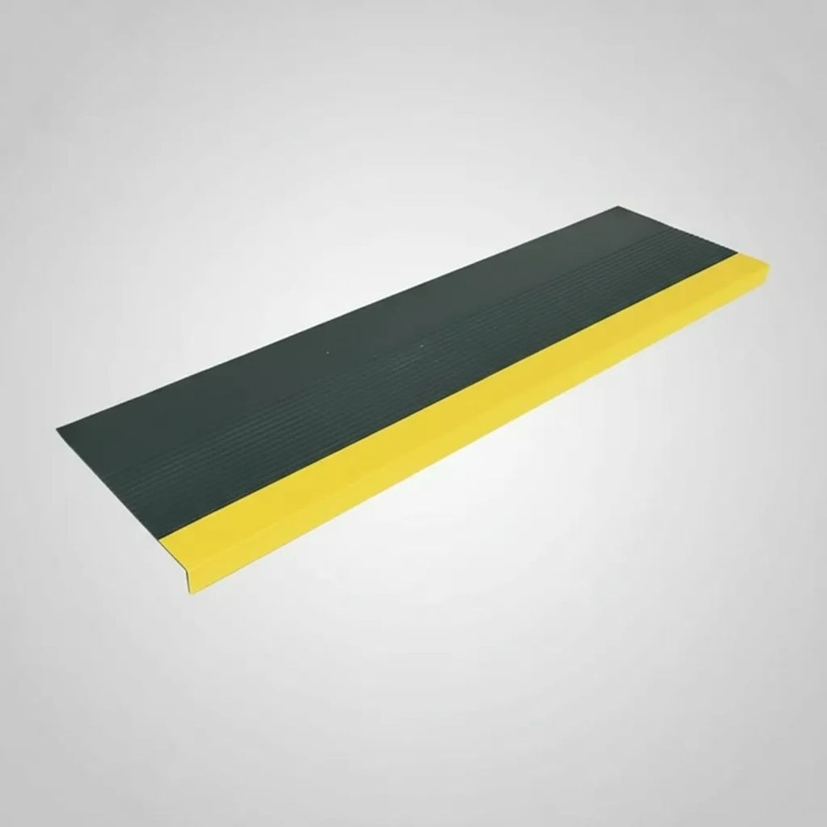 QRUBBER - Grada Pvc Estriada De Alto Tráfico 300 x 32 x 0,4cm QRubber