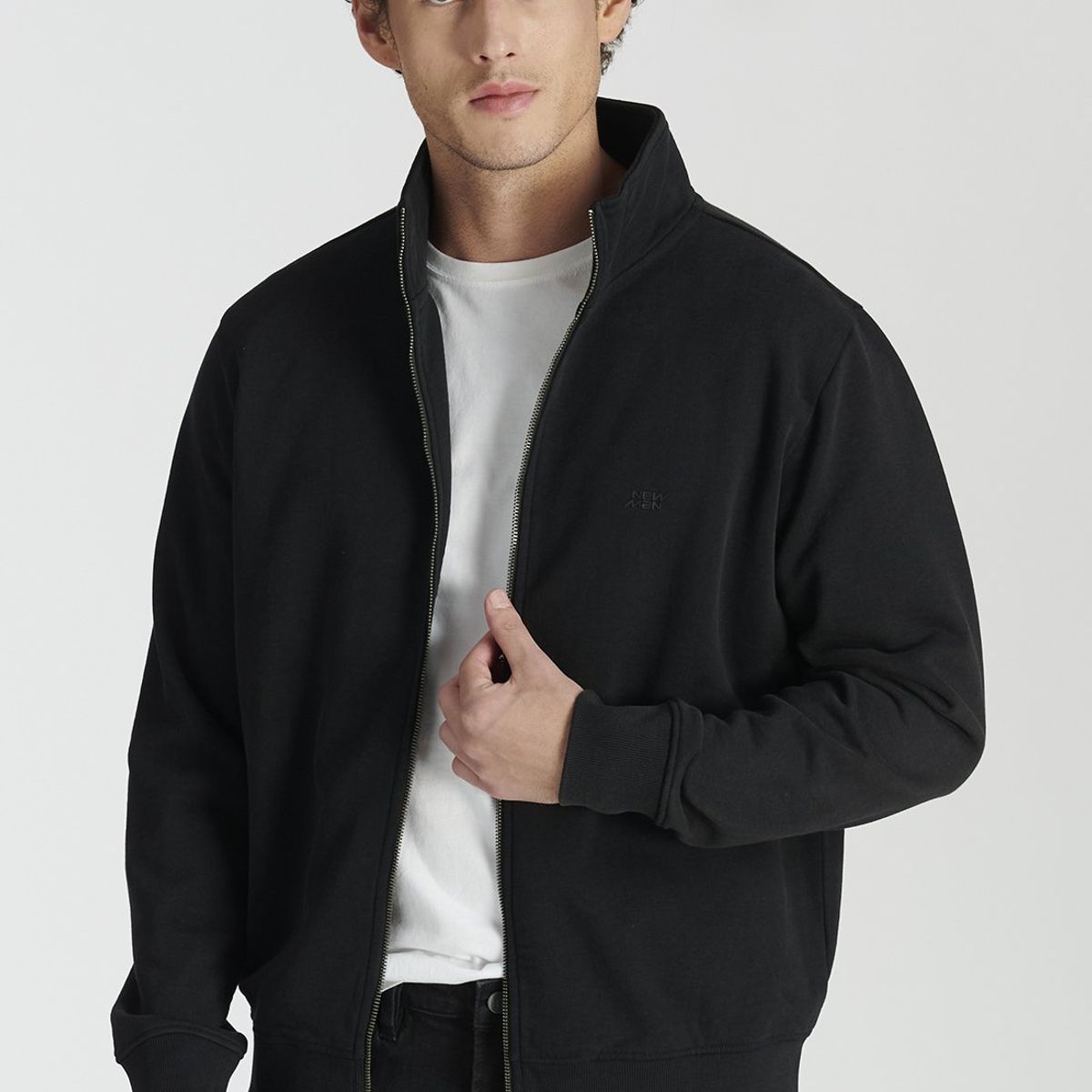 NEW MAN - Polerón Cue Heritage Negro Newman