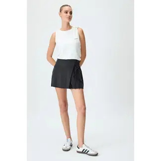 IO - Short Negro Mujer