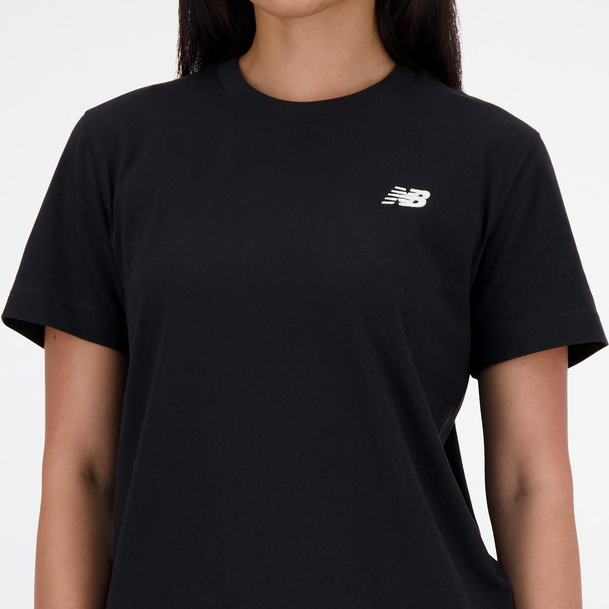 NEW BALANCE - Polera Lifestyle Mujer New Balance Sport Essentials Negra