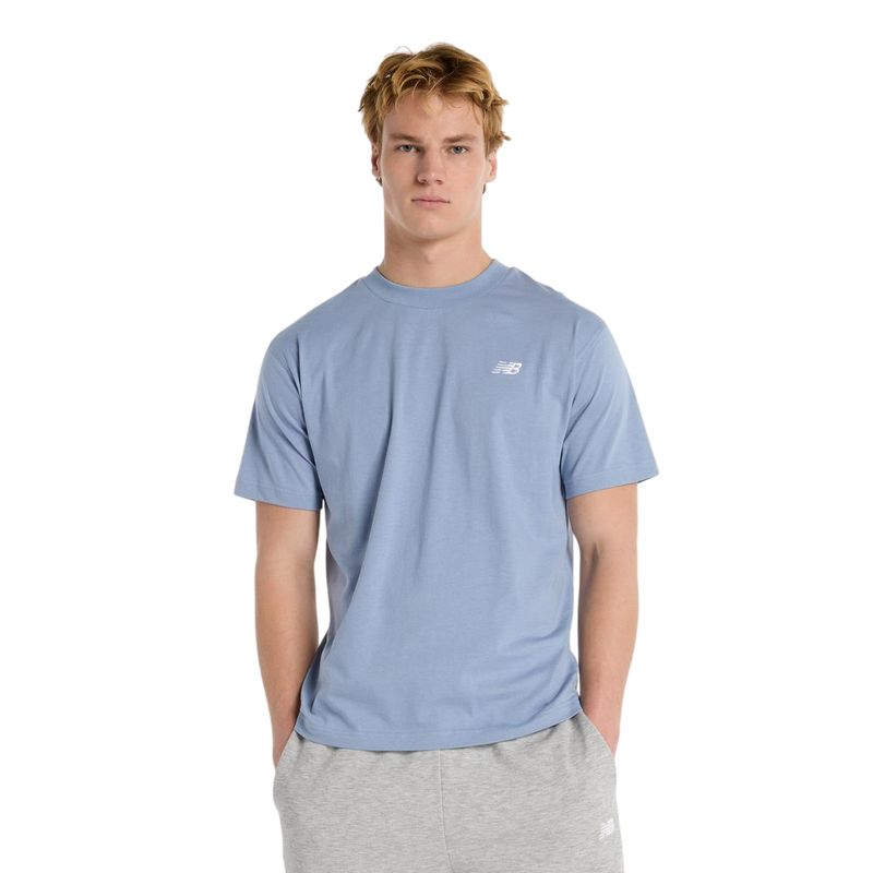 NEW BALANCE - Polera Lifestyle Hombre New Balance Sport Essentials Celeste