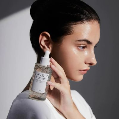 Imagen 2 del producto Madagascar Centella 100ml Tone Brightening Capsule Ampoule