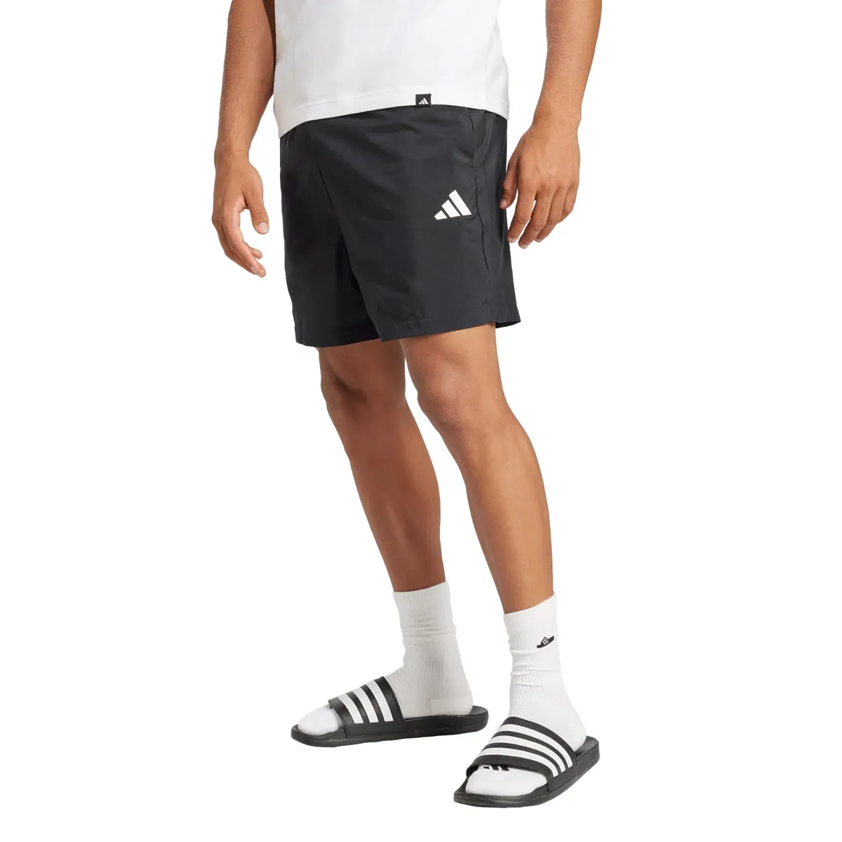 ADIDAS - Shorts Chelsea Essentials Logo Pequeño