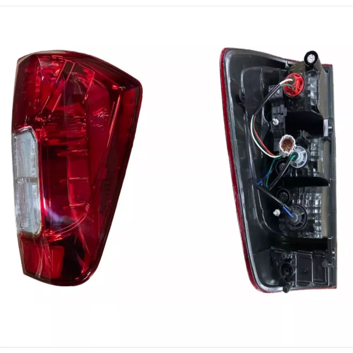 MUNDO MAGIA - Par Faroles Traseros Nissan Np300 2016-2020