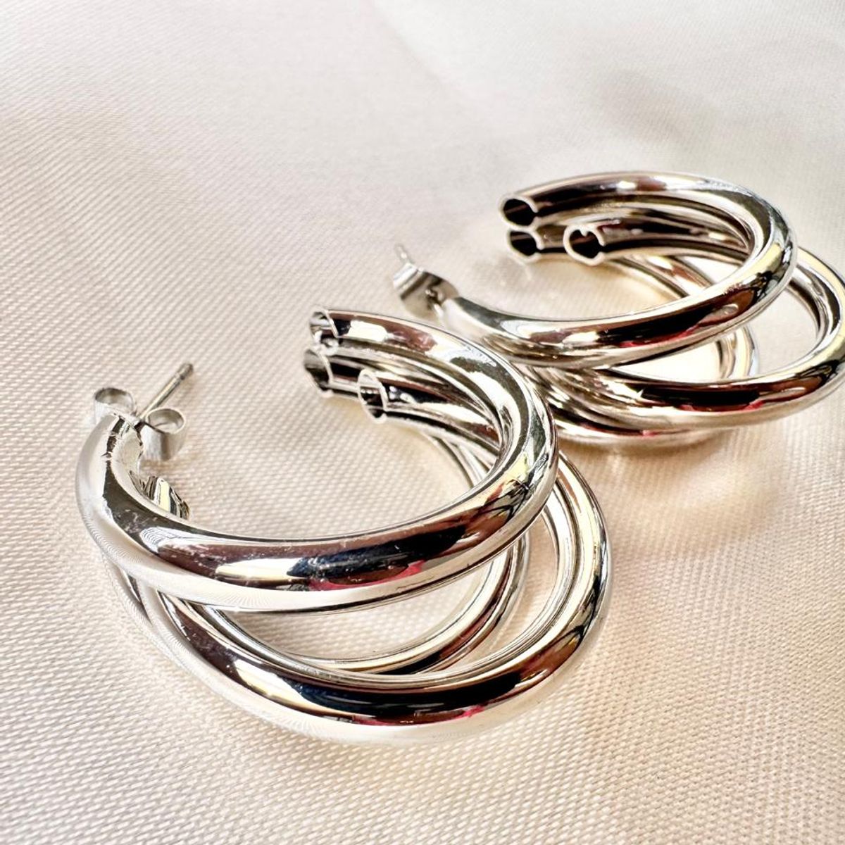 GENERICO - Aros Triples Clásicos Plateados