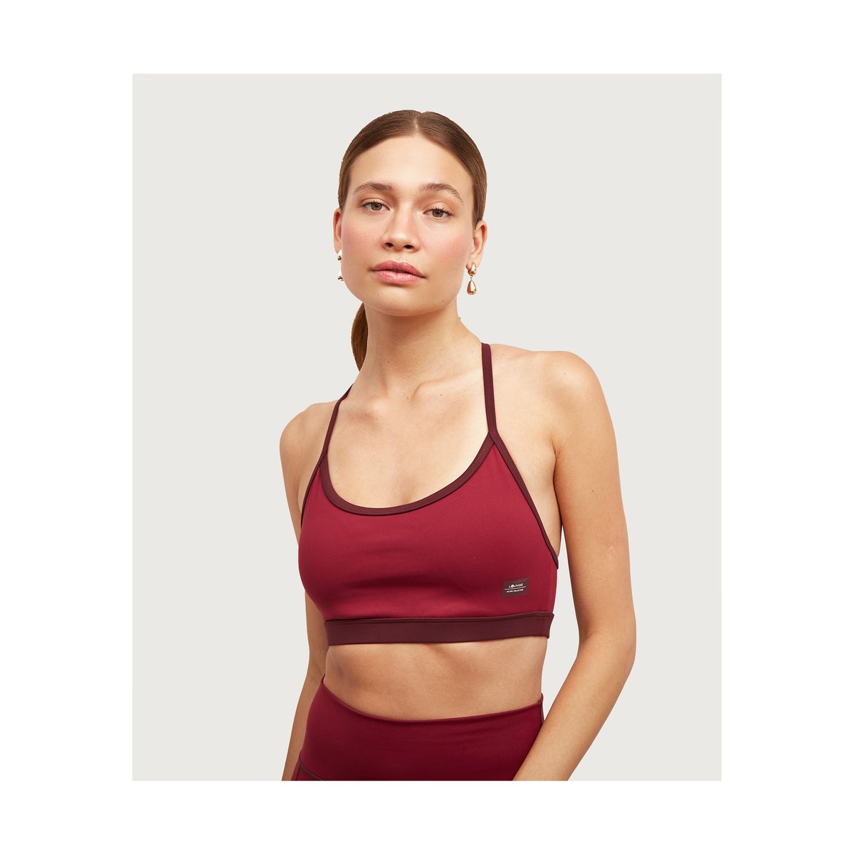 LOUNGE - Peto Deportivo Clásico Burdeo LOUNGE