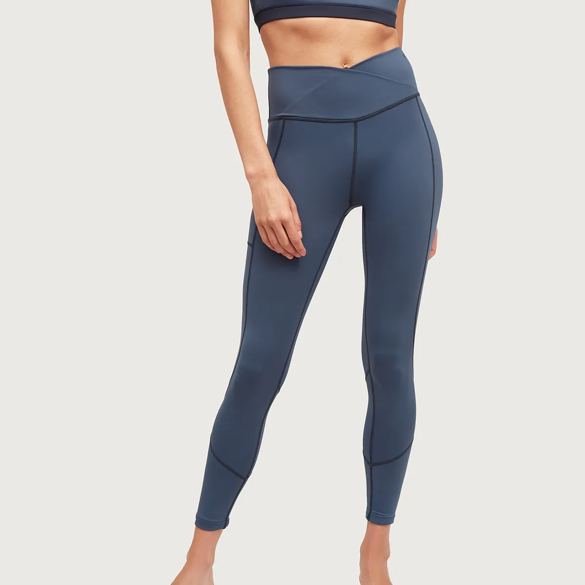 LOUNGE - Calza Deportiva Cruzada Unicolor Azul LOUNGE