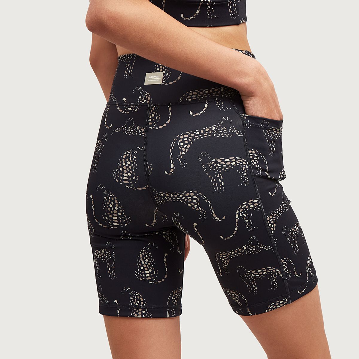 LOUNGE - Short Deportivo Biker Tigres Negro LOUNGE