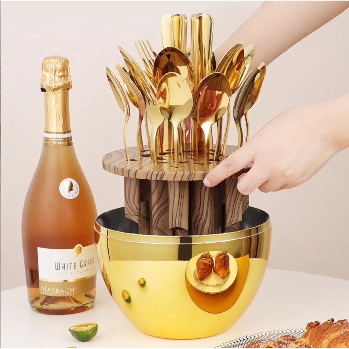 GENERICO - Set De 24 Cubiertos Organizador De Lujo Huevo DORADO