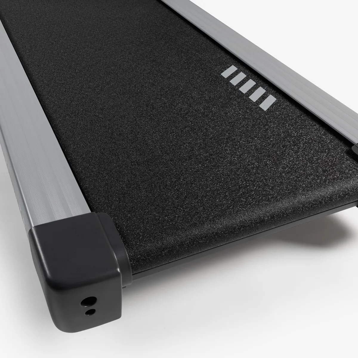 ULTIMATE FITNESS - TROTADORA ELÉCTRICA P560 SMART 2.0 PREMIUM