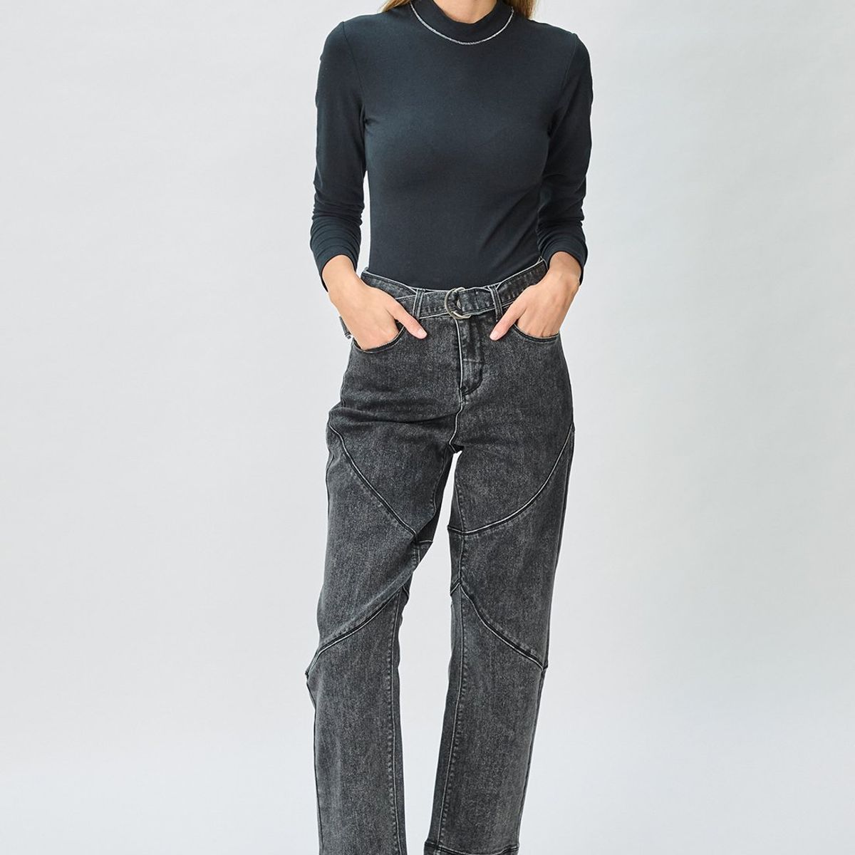 IO - Polera Manga Larga Negro Mujer Io