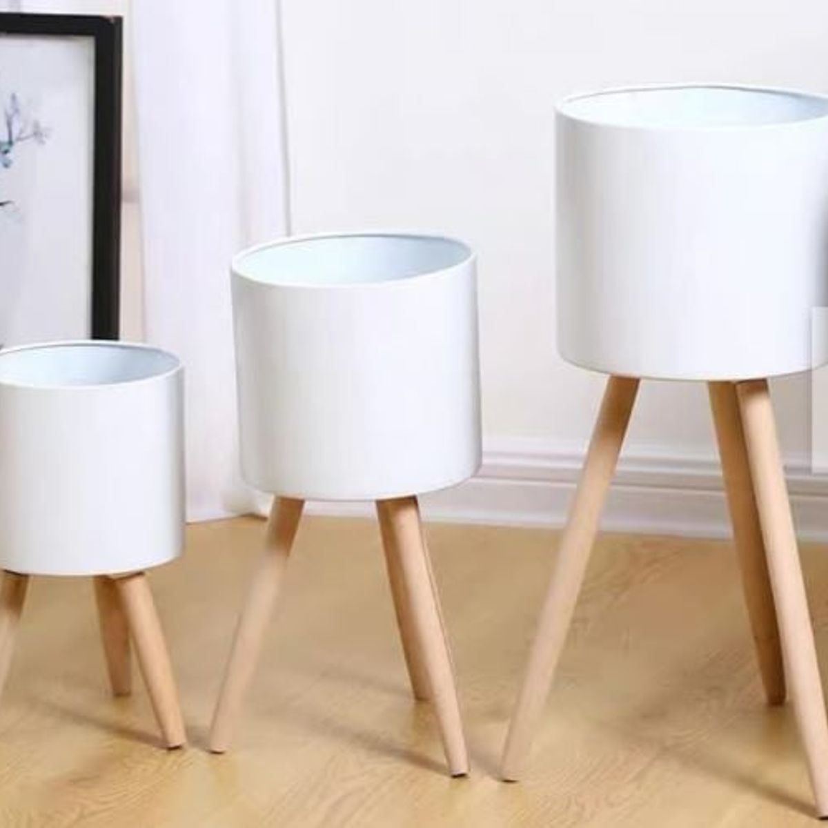 GENERICO - Set 3 Maceteros  Base Madera Blanco