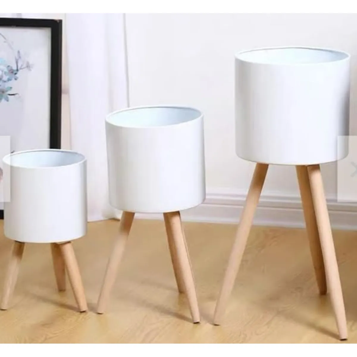 GENERICO - Set 3 Maceteros  Base Madera Blanco