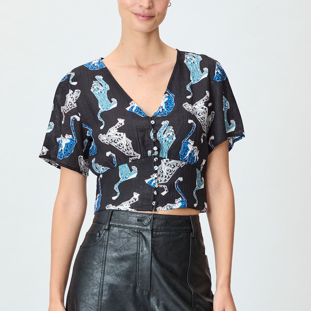 IO - Blusa Manga Corta Negro Mujer Io