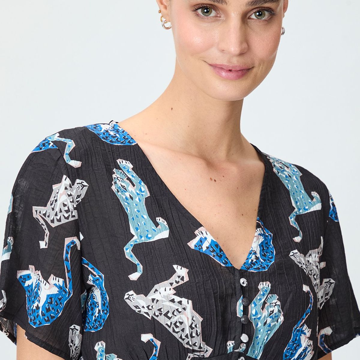 IO - Blusa Manga Corta Negro Mujer Io