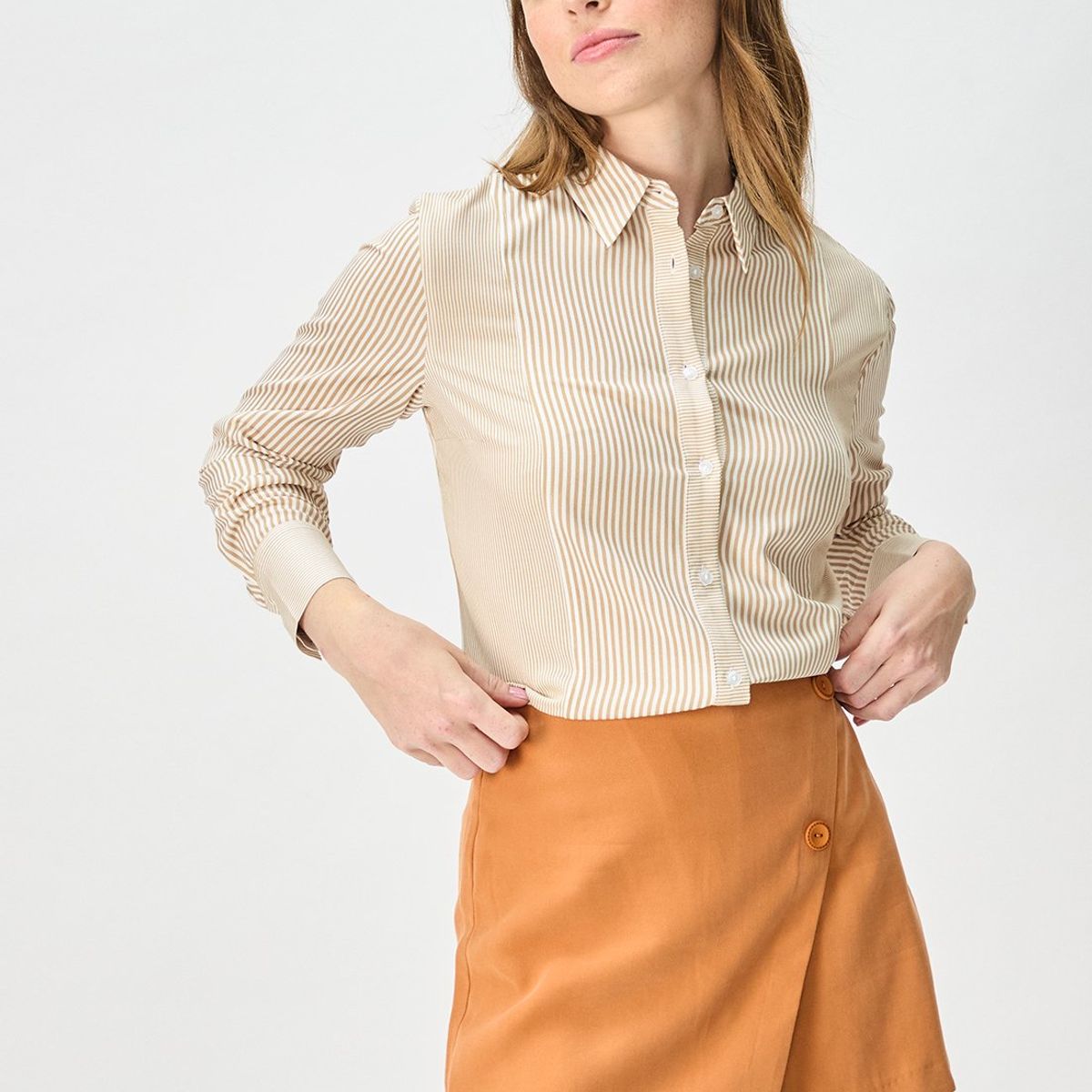 IO - Blusa Manga Larga Beige Mujer Io