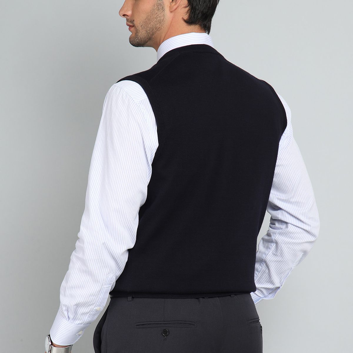 ARROW - Sweater Sin Mangas Arrow ARROW