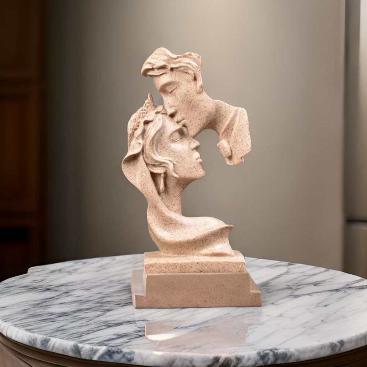 GENERICO - Escultura Adorno Beso De Resina Abstracta Moderna Arenisca