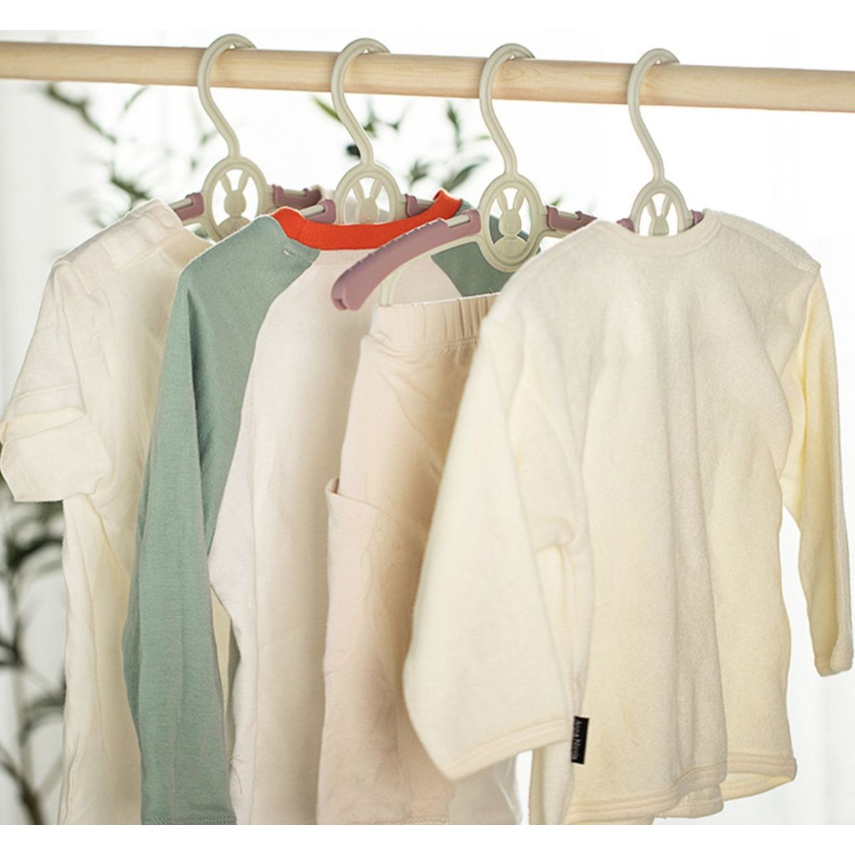 GENERICO - Set De 5 Colgadores De Ropa