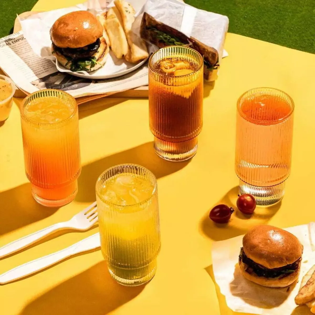 SANTU HOME & DECO - Set De 4 Vasos De Vidrio Diseño De Líneas 400 Agua Cafe Taza