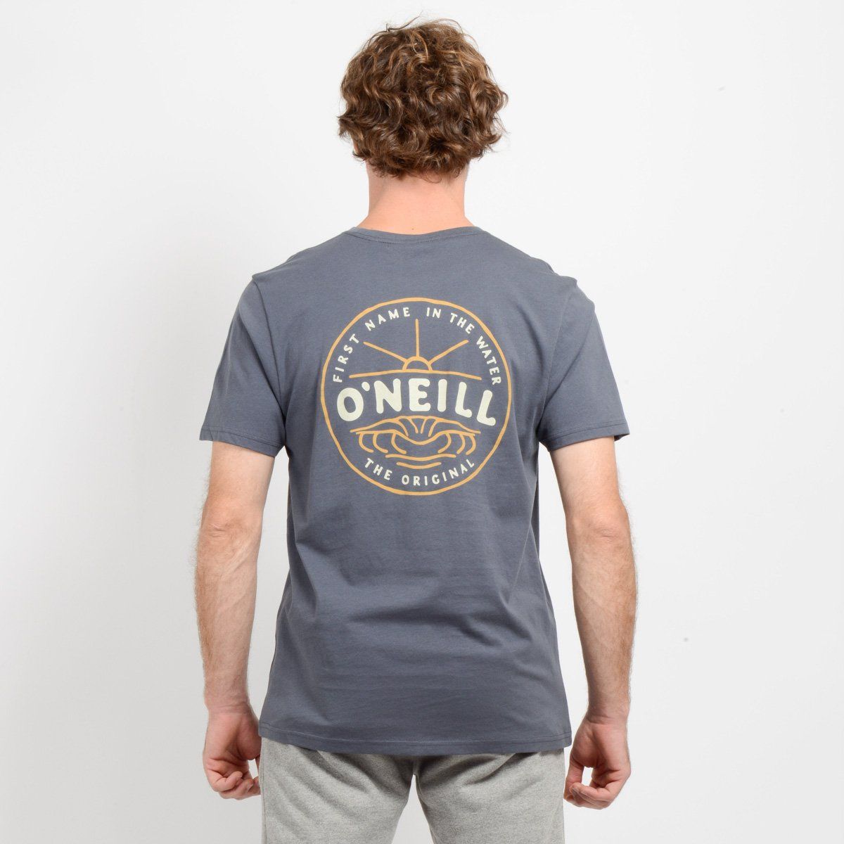 O'NEILL - POLERA MANGA CORTA EMBOSSED GRIS OSCURO