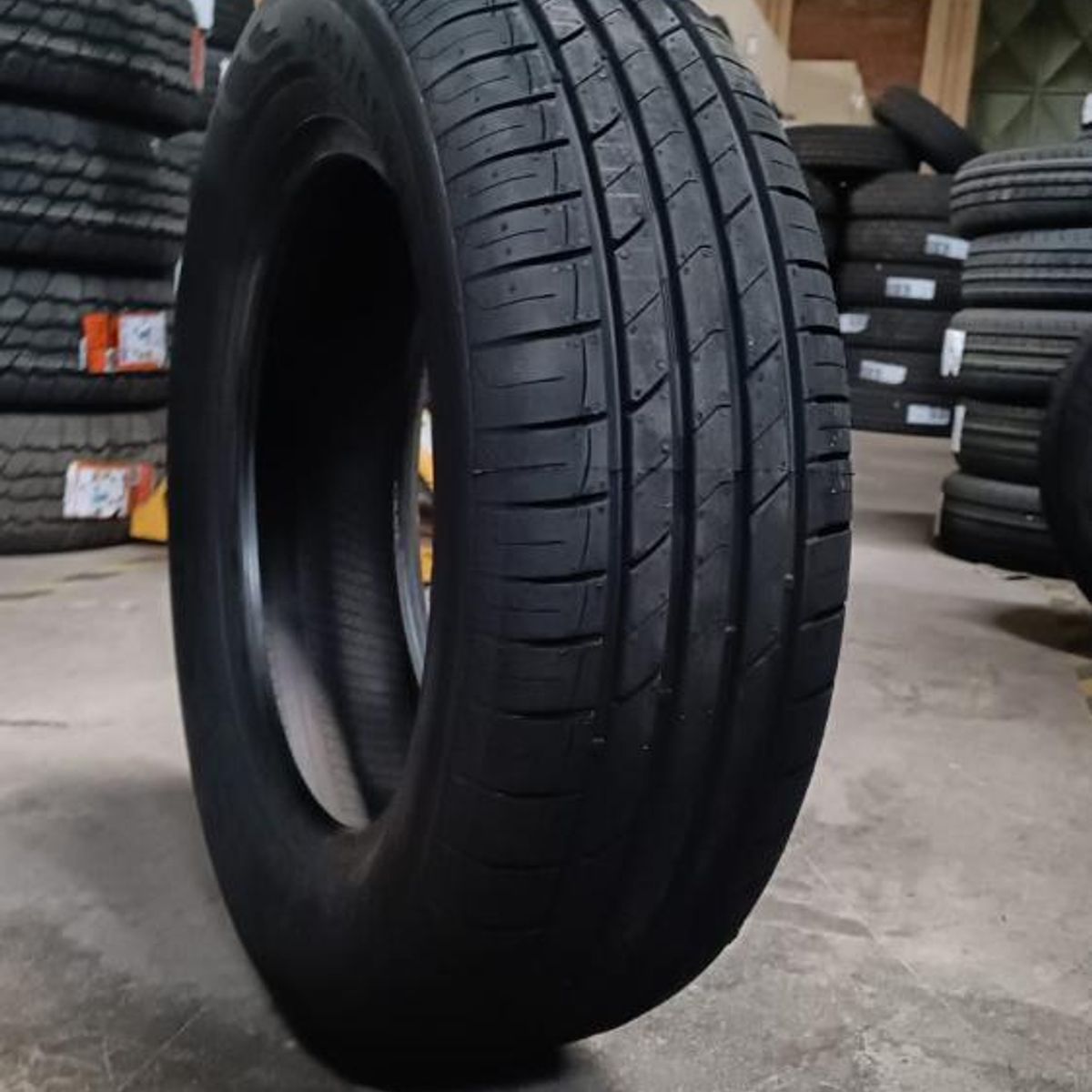 GENERICO - Neumatico 20565 R16 Roadx Rxmotion H12 HT 95H