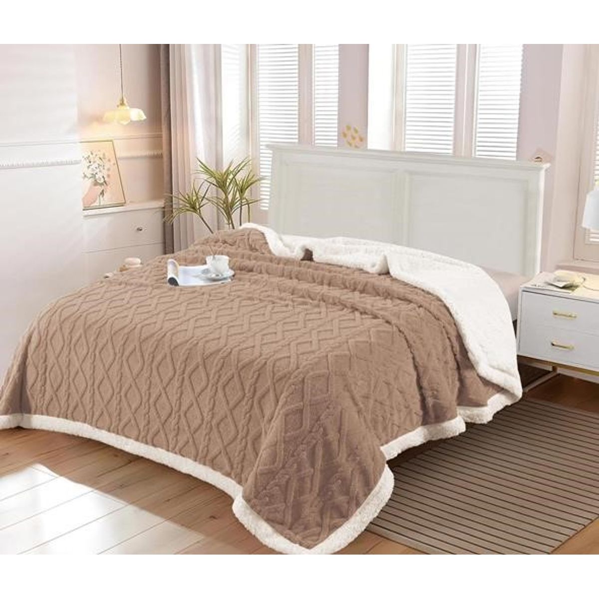 GENERICO - FRAZADA TEXTURIZADA CON CHIPORRO UNICOLOR CAFE 2 PLAZAS RS