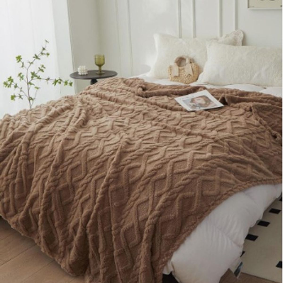 GENERICO - FRAZADA O MANTA TEXTURIZADA UNICOLOR CAFE 2 PLAZAS RS