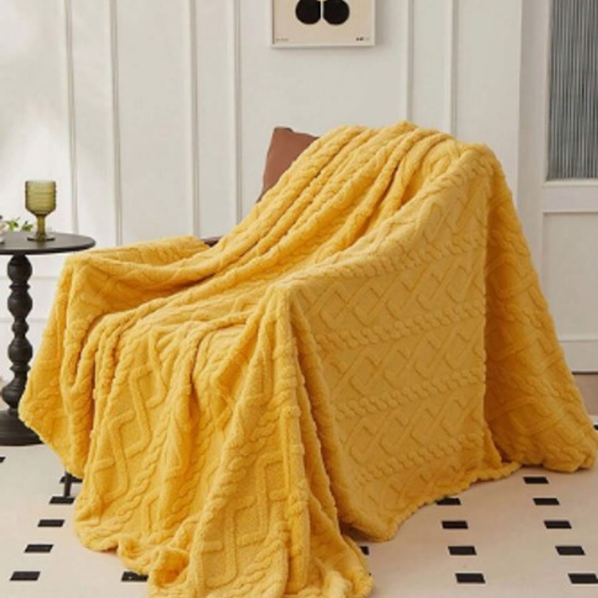 GENERICO - FRAZADA O MANTA TEXTURIZADA UNICOLOR MOSTAZA 2 PLAZAS RS