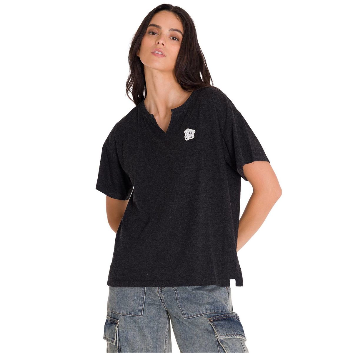 CAT - Polera Notch Neck Danny Graphic 1 Mujer Negra CAT