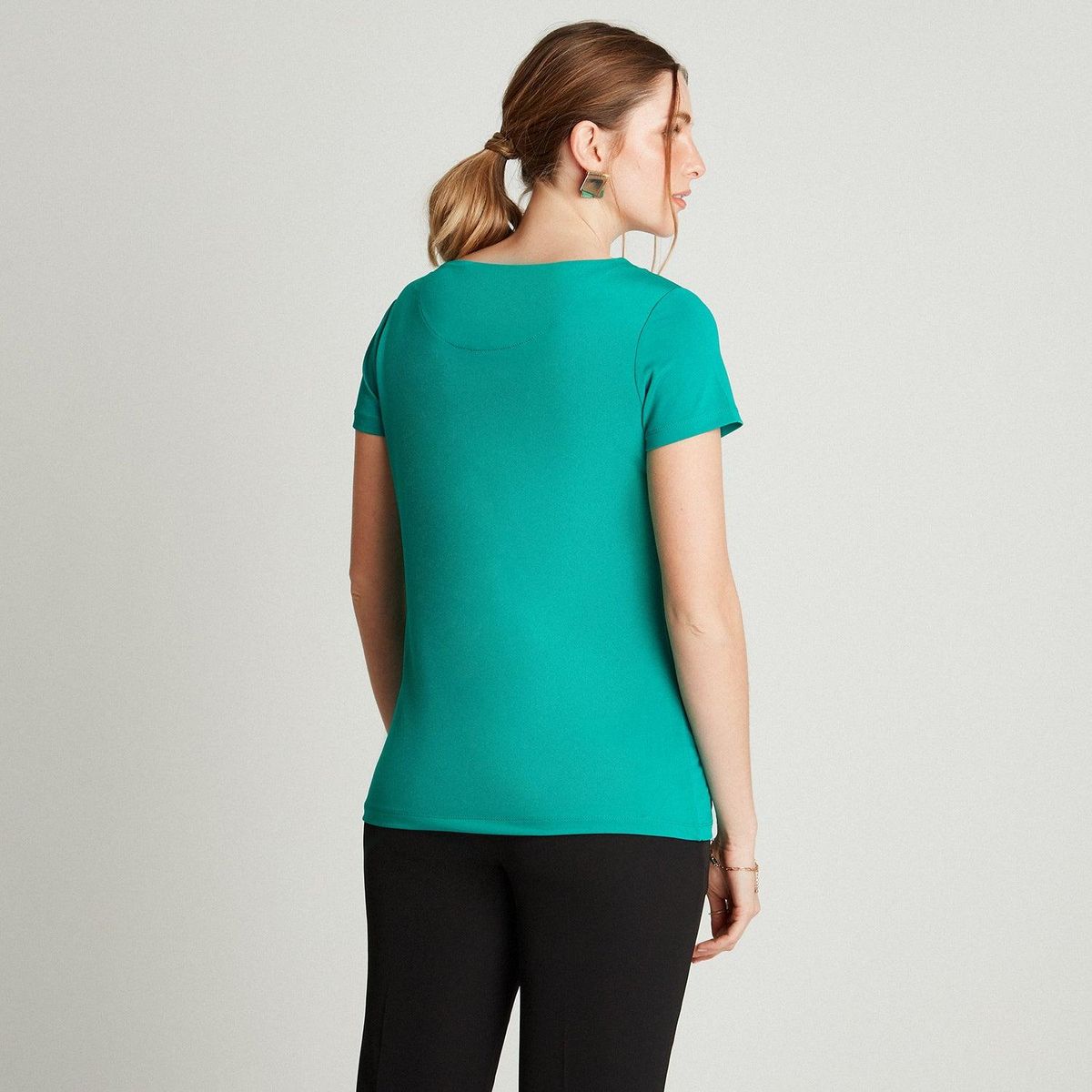 LORENZO DI PONTTI - Polera Manga Corta Verde Detalle En Escote