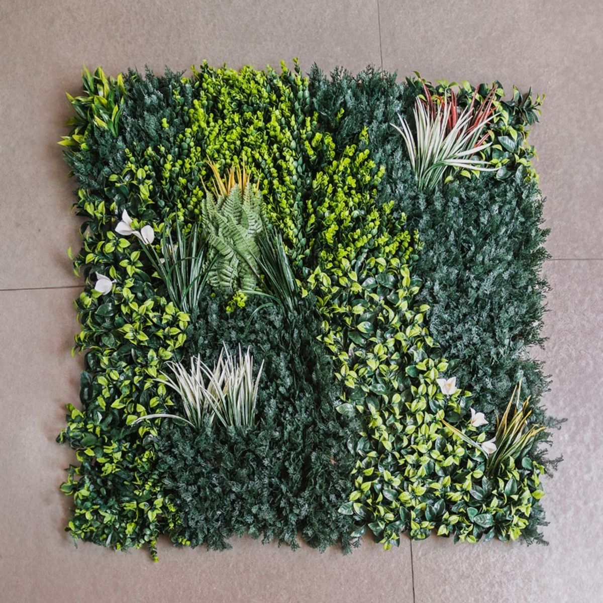 VADELL - Pasto Mural Artificial Premium Con Flores Mixtas 100 X 100 cm. Con Protección UV