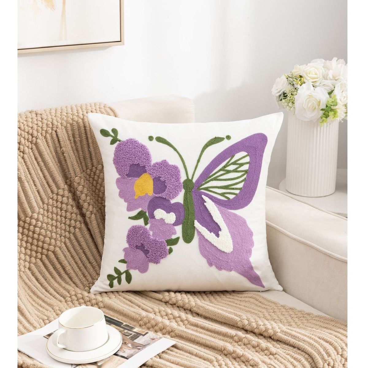 Set X 2 Fundas para Cojín Bordado Mariposa Lila 45x45 cm, marca GENERICO - Foto 2